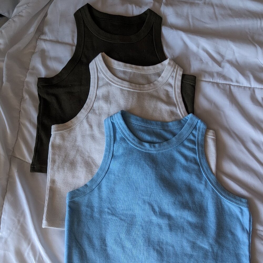 Set of 3 Green/White/Blue Crop Tops S